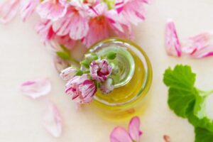 Essential Oils For Mental Health - Your Mental Health Pal